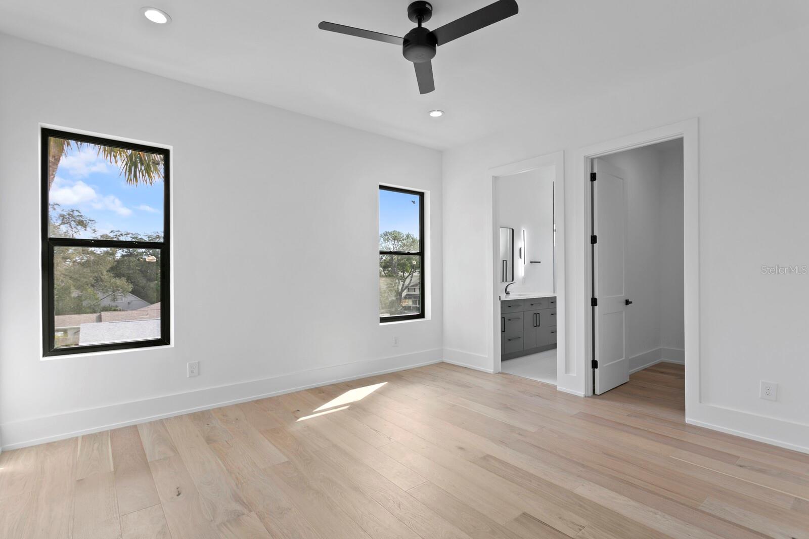 HENDERSON BEACH - Residential