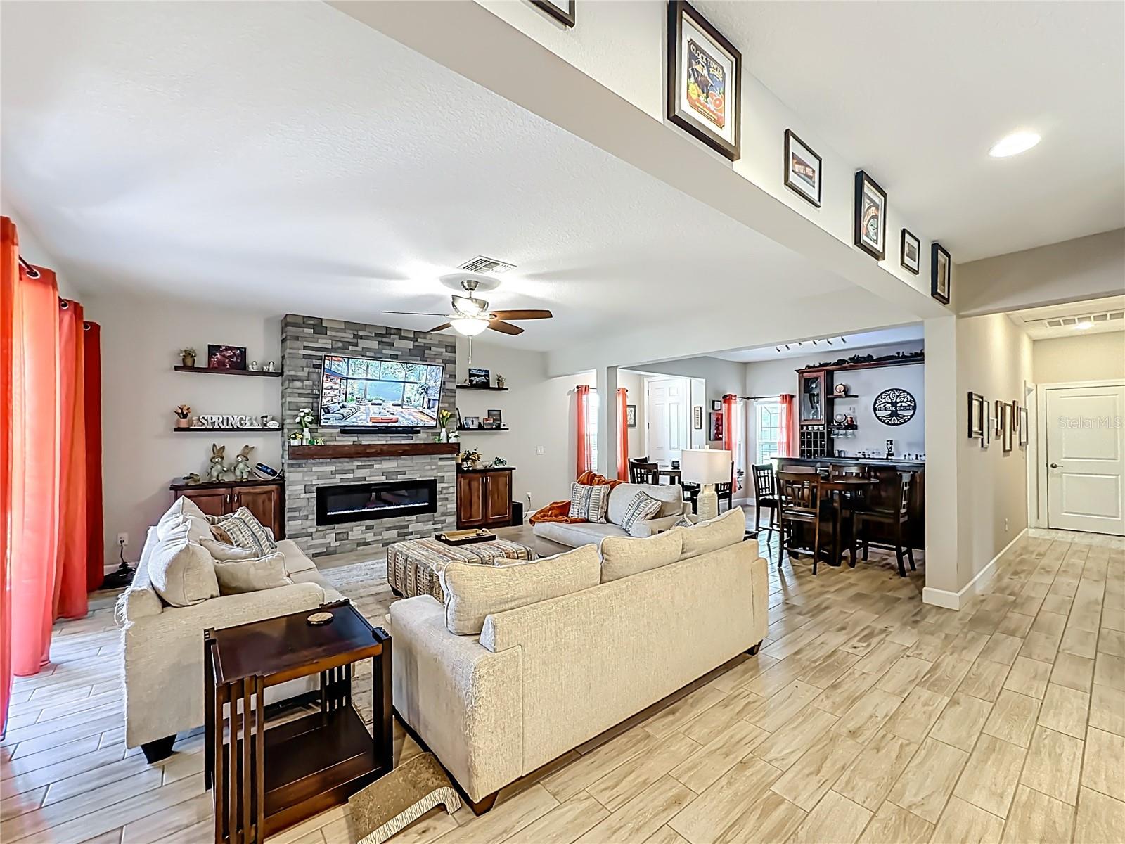 HIGHLAND RANCH ESPLANDE PH 3 - Residential