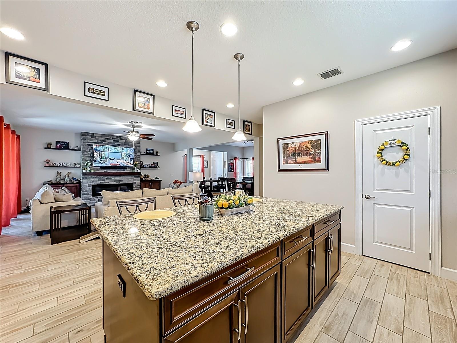 HIGHLAND RANCH ESPLANDE PH 3 - Residential