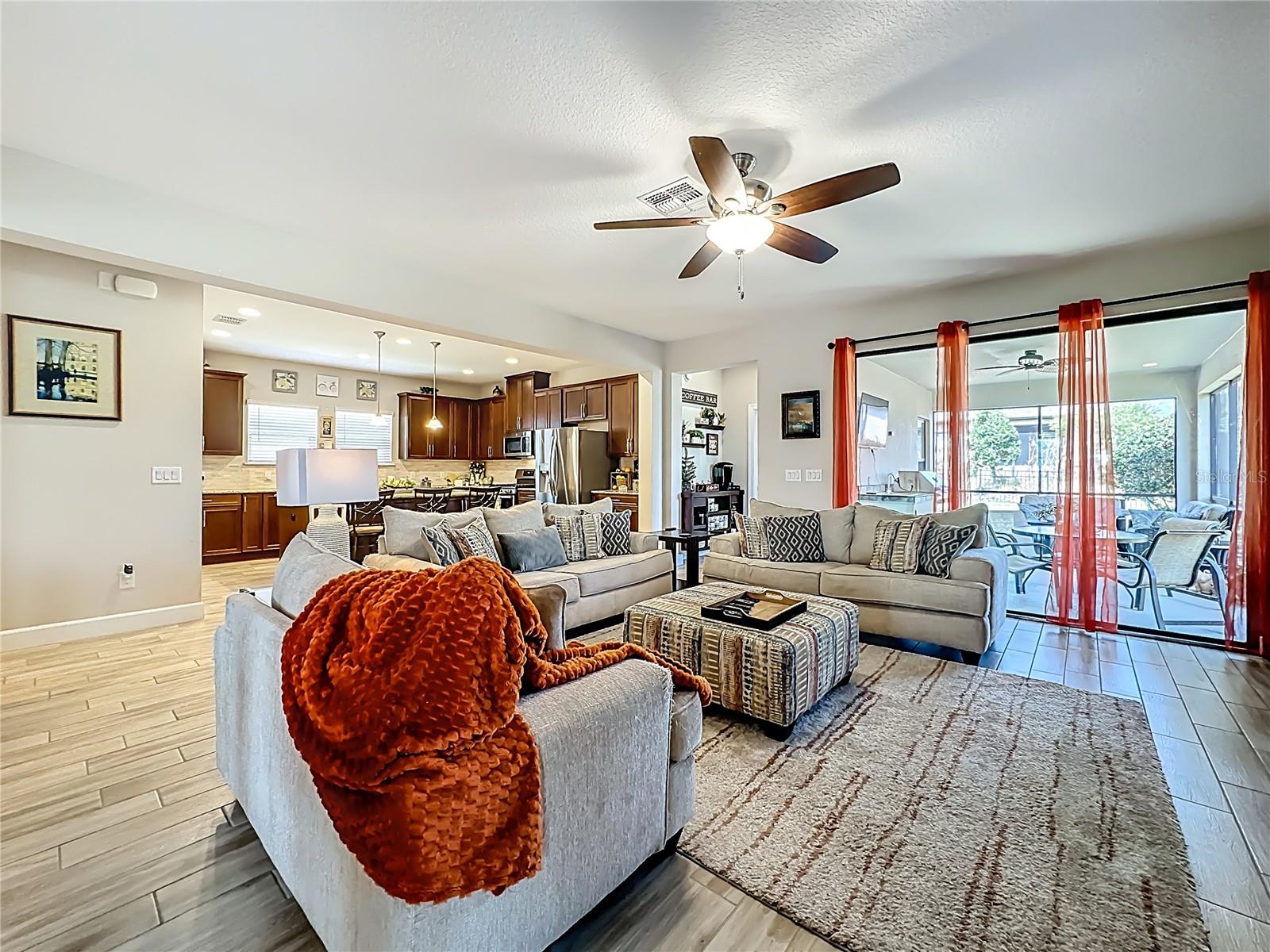 HIGHLAND RANCH ESPLANDE PH 3 - Residential