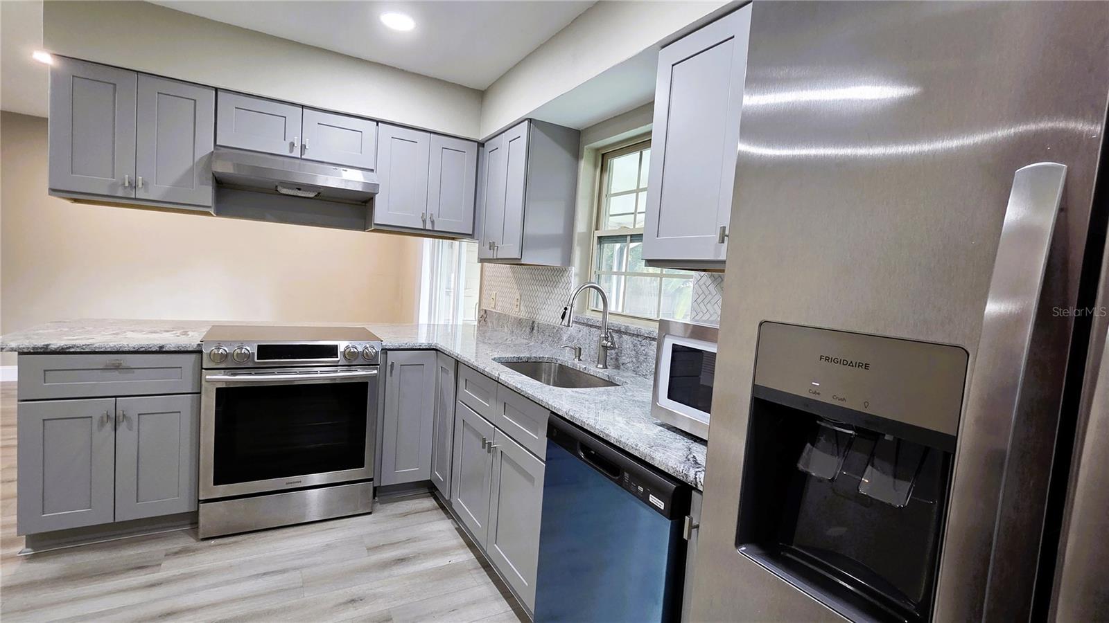 VOTAW MANOR - Residential Lease