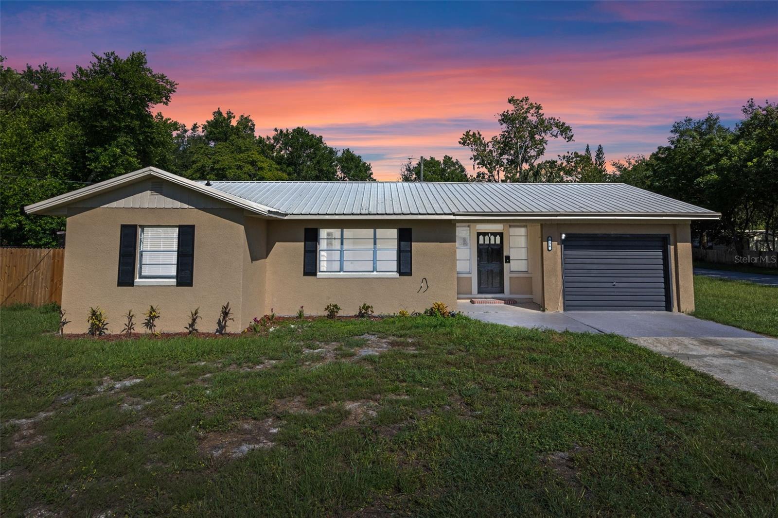 Discover an incredible opportunity to own this beautifully renovated 3-bedroom, 2-bathroom home in the heart of DeBary! This stunning
residence has been thoughtfully updated with brand-new luxury vinyl plank flooring, stylishly renovated bathrooms, and a modernized kitchen
featuring sleek stainless steel appliances. Situated on a spacious 0.30-acre corner lot, this property comes with NO HOA, offering the freedom to park your RV, boat, or other recreational toys without restrictions. Conveniently located just minutes from I-4, you'll enjoy easy access to
Orlando, the beaches, and all that Central Florida has to offer. Don’t miss out on this move-in-ready gem—call today for more details!