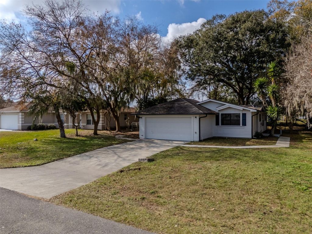 Photo of 4680 NW 44th Court, Ocala, FL 34482 (MLS # R4910521)