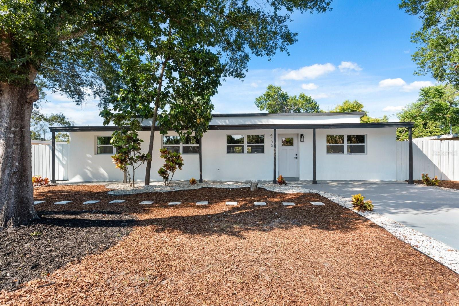 BAY BREEZE - Residential