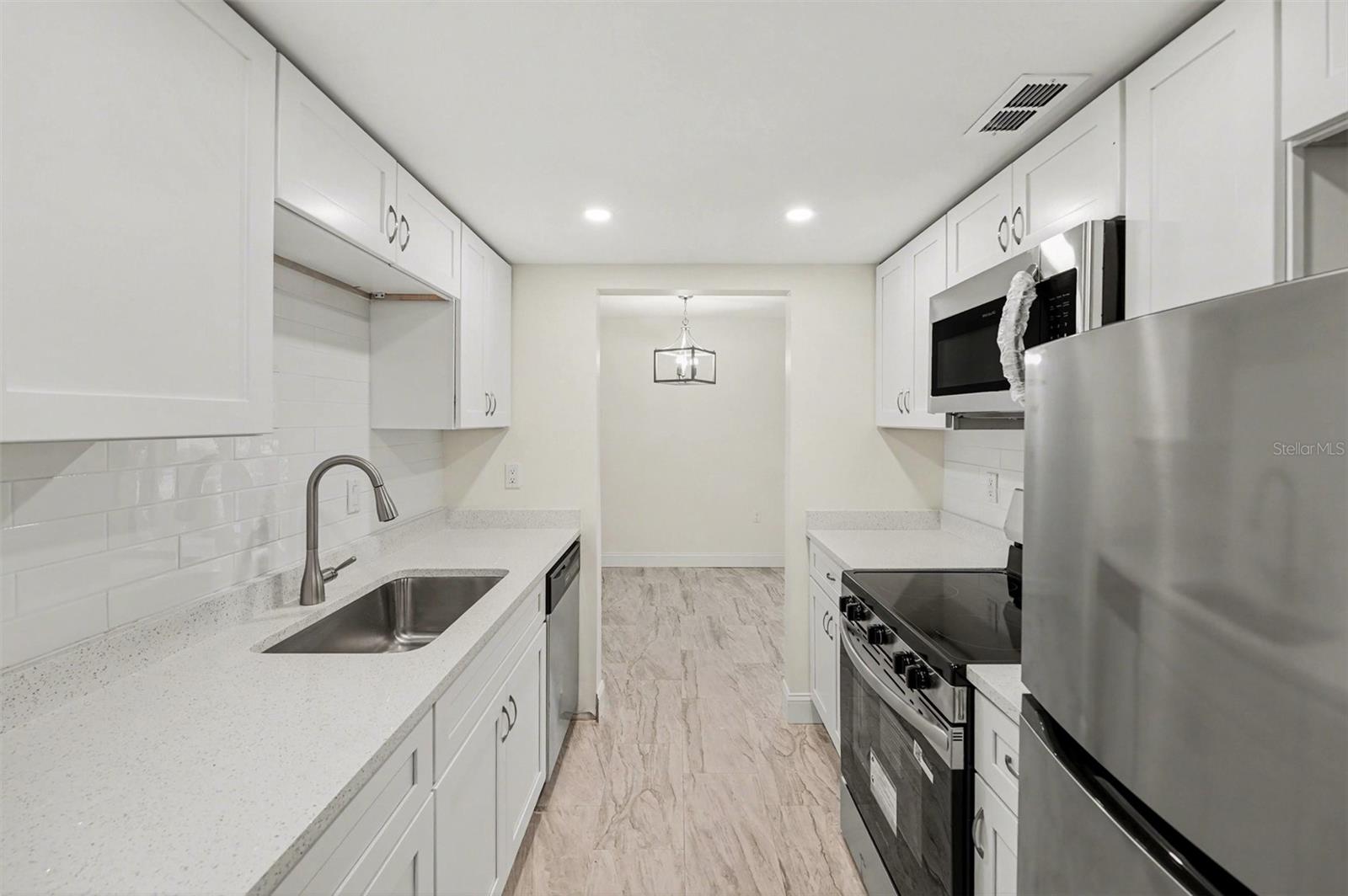 11409 8TH STREET N 1507