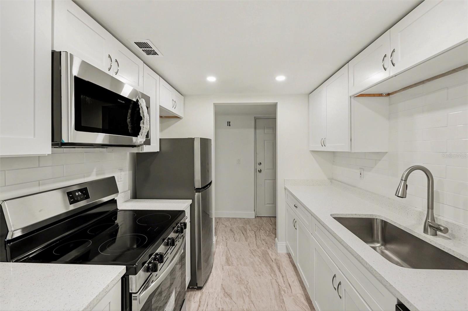 11409 8TH STREET N 1507