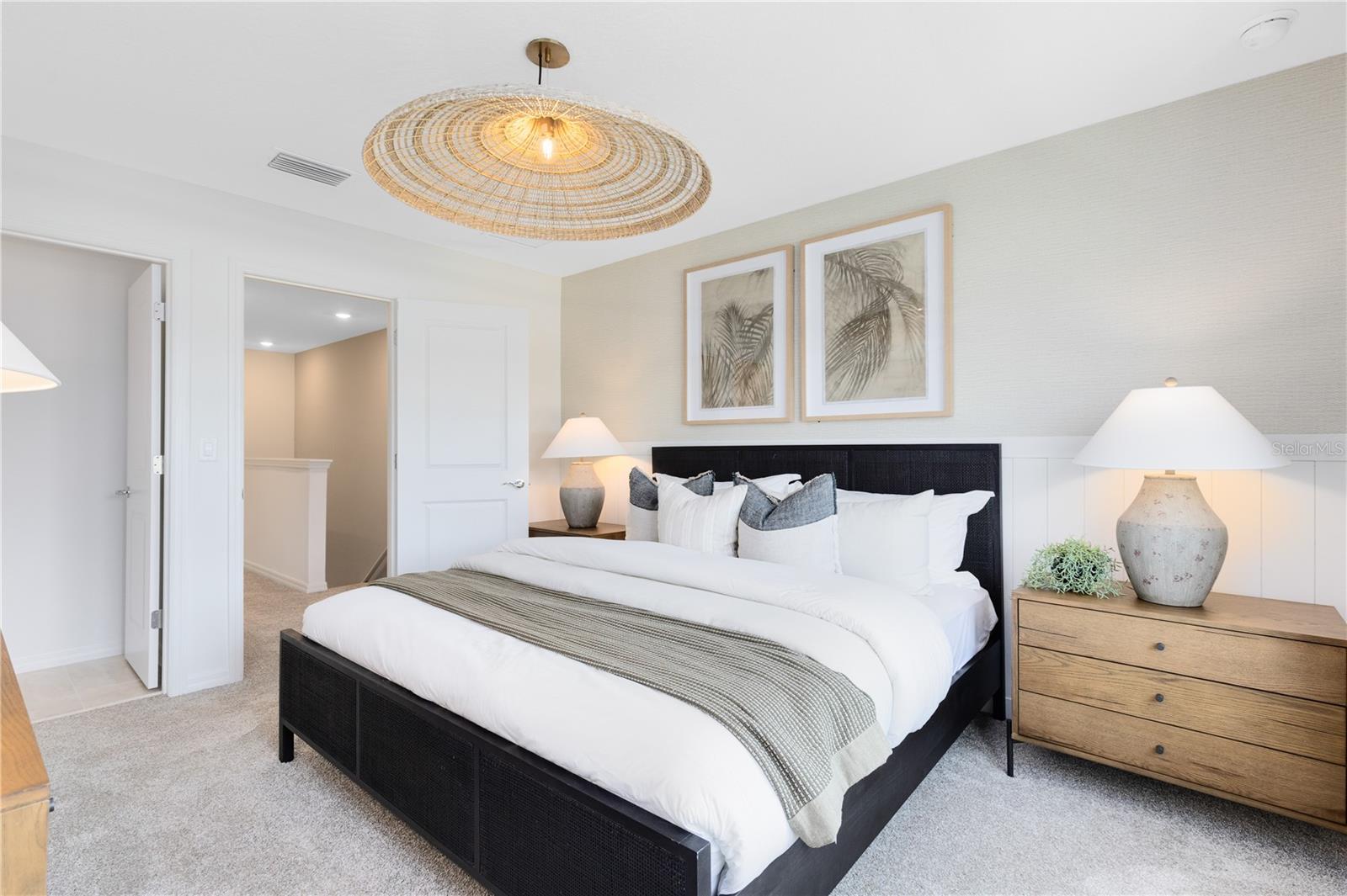 HARBOR SQUARE - Residential