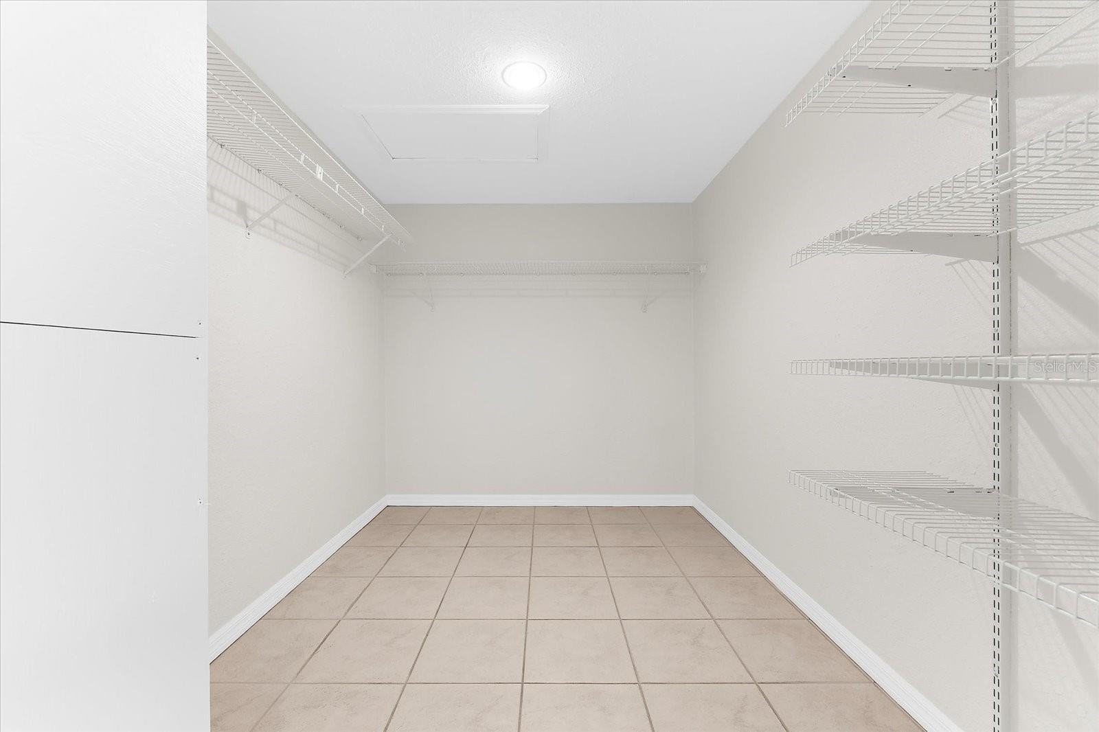 FRANK ESTATES - Residential