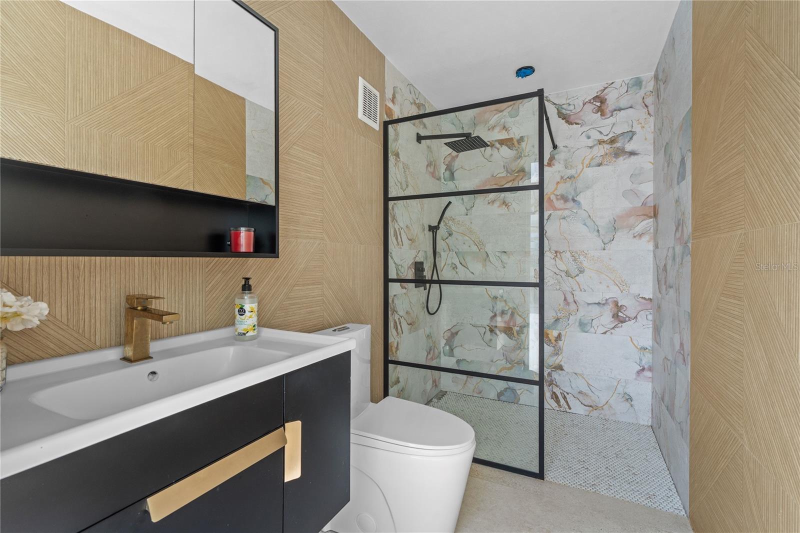 SABANERA DE DORADO - Residential