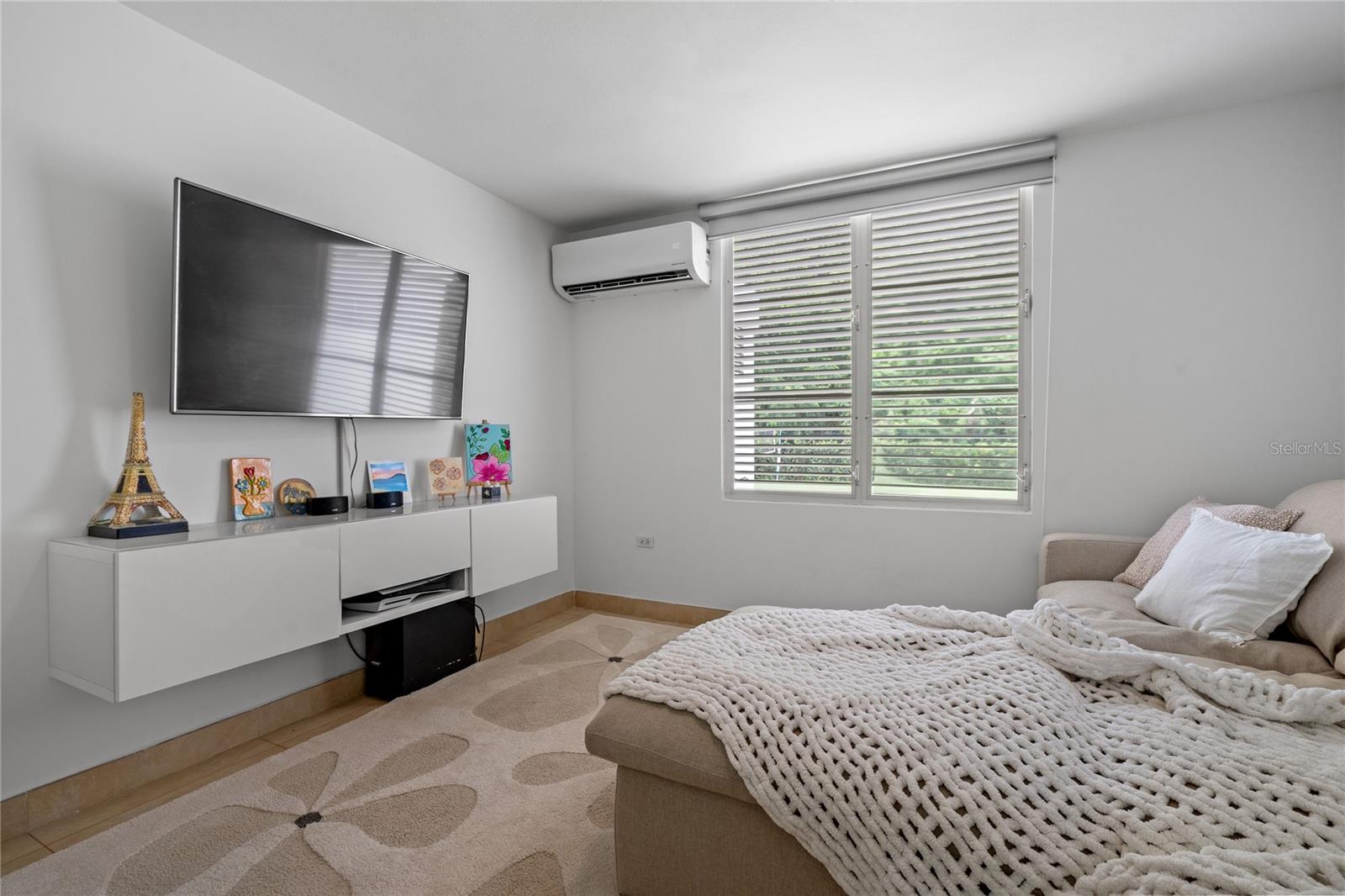 SABANERA DE DORADO - Residential