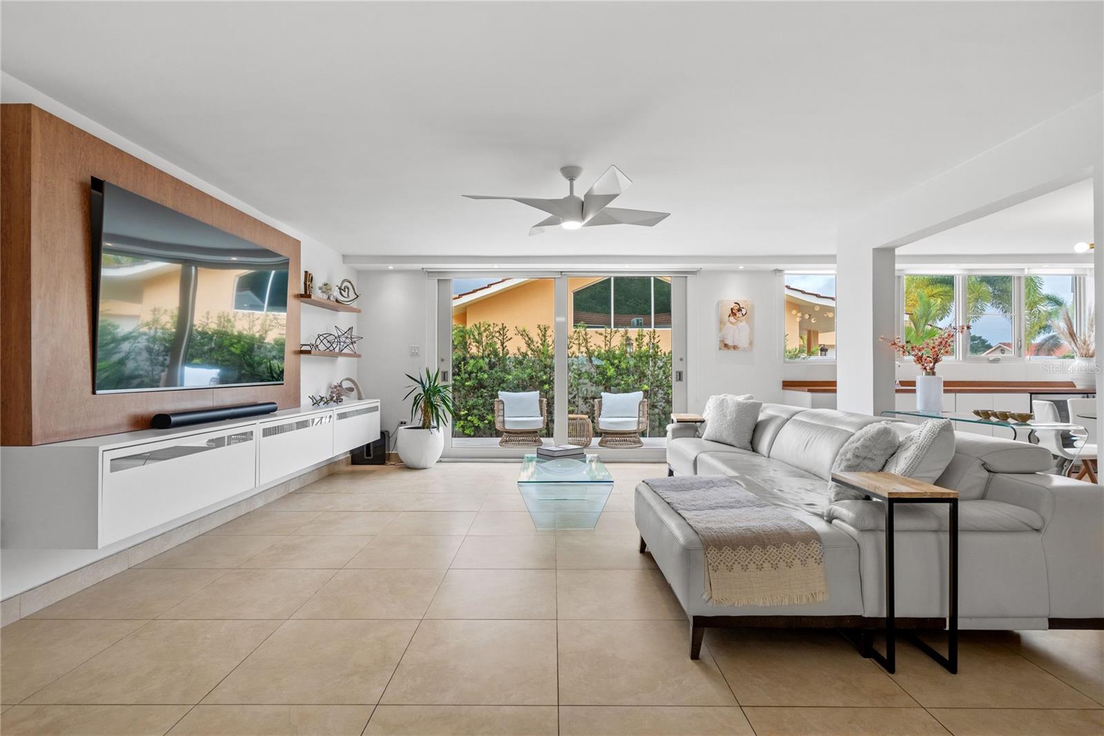 SABANERA DE DORADO - Residential