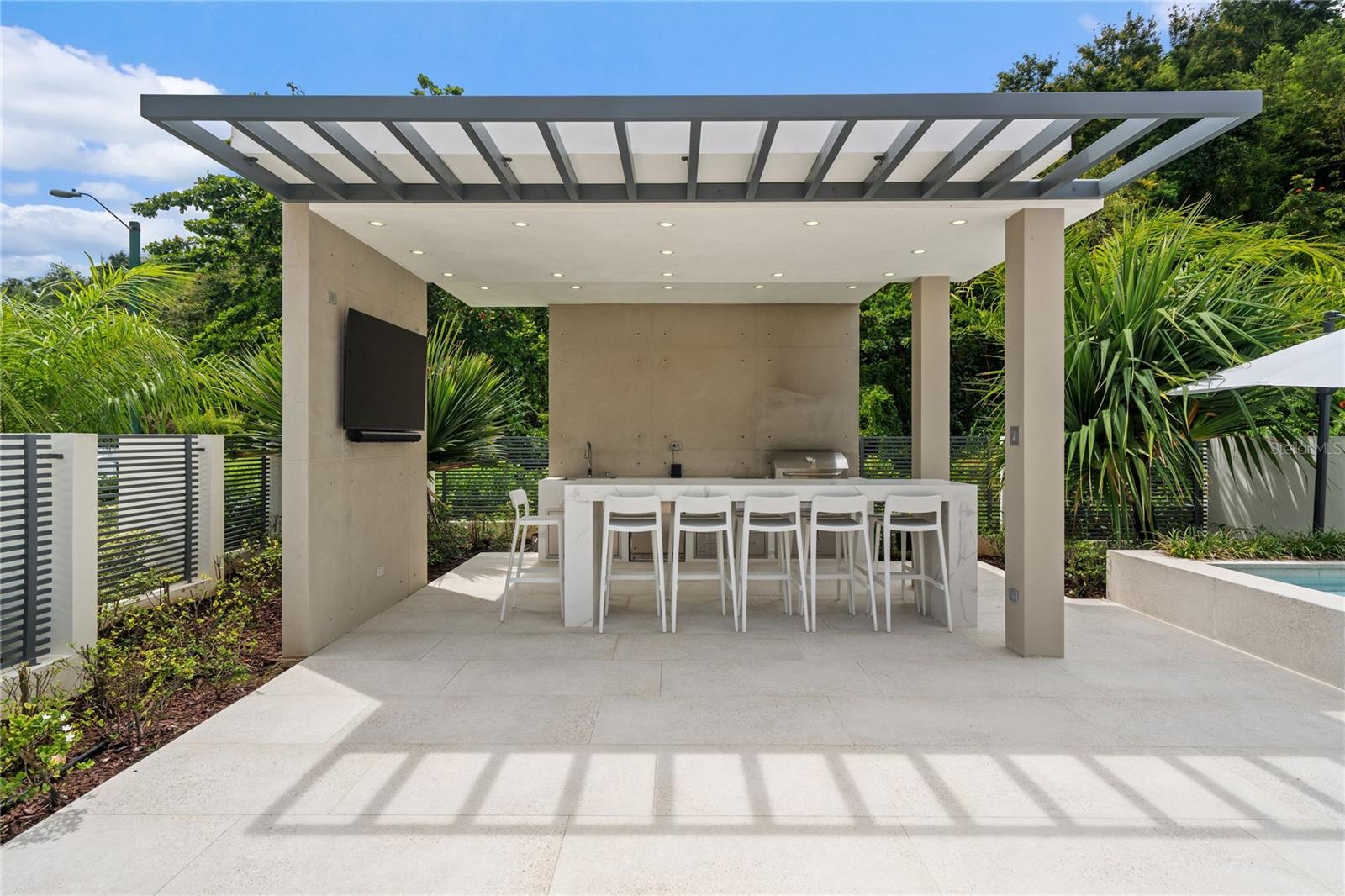 SABANERA DE DORADO - Residential