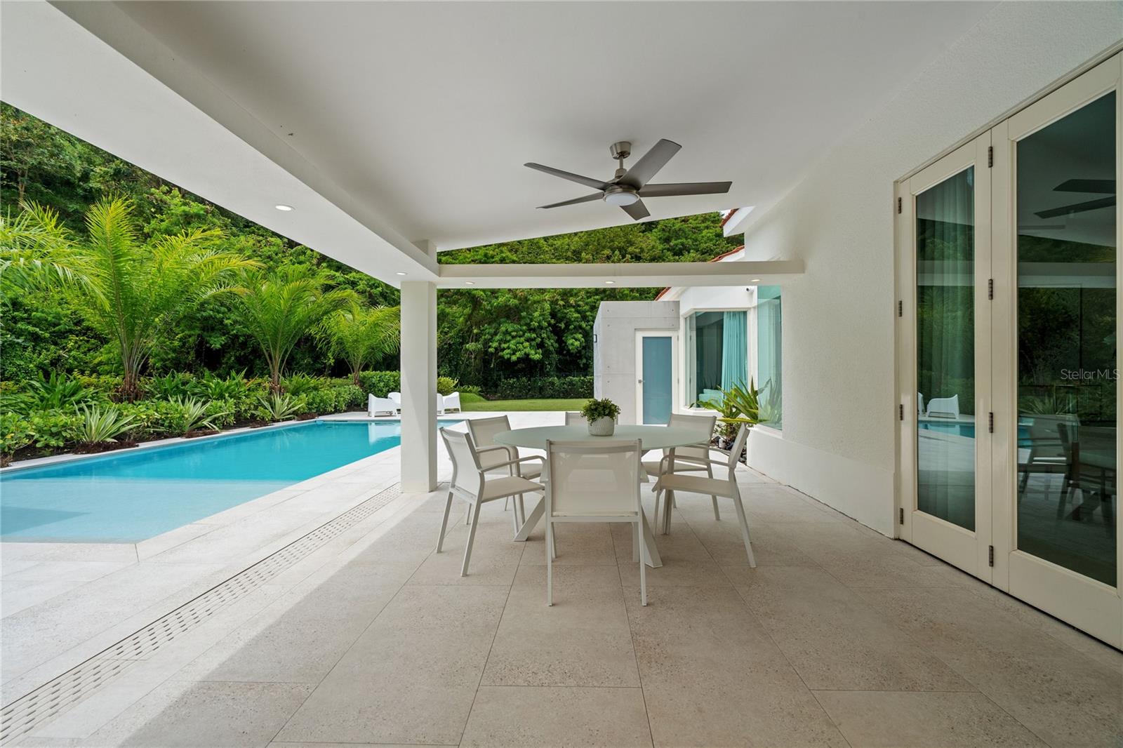 SABANERA DE DORADO - Residential