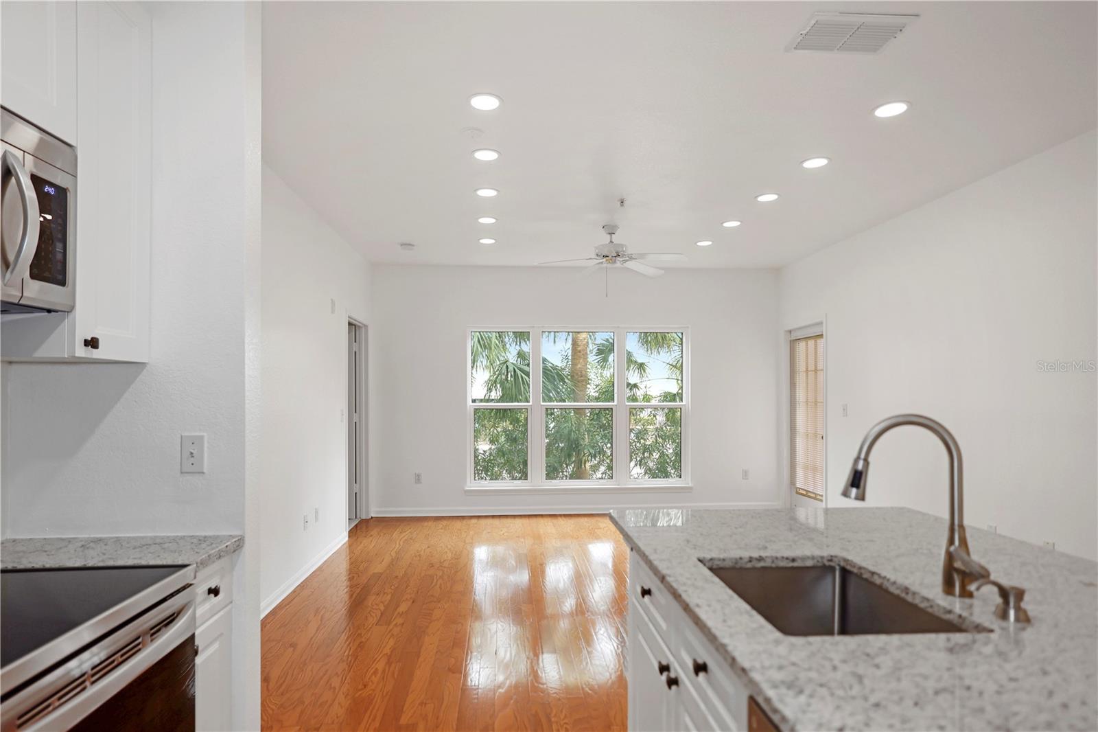 RESIDENCE AT RENAISSANCE - Residential Lease