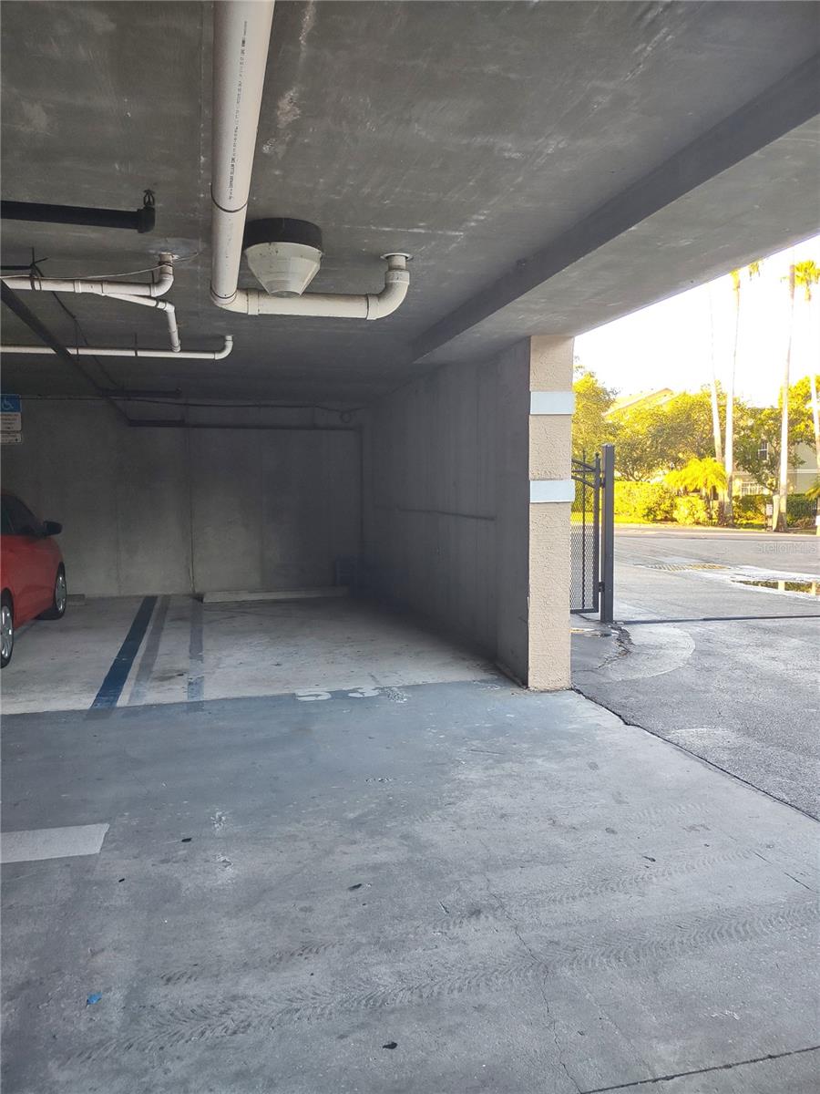 RESIDENCE AT RENAISSANCE - Residential Lease