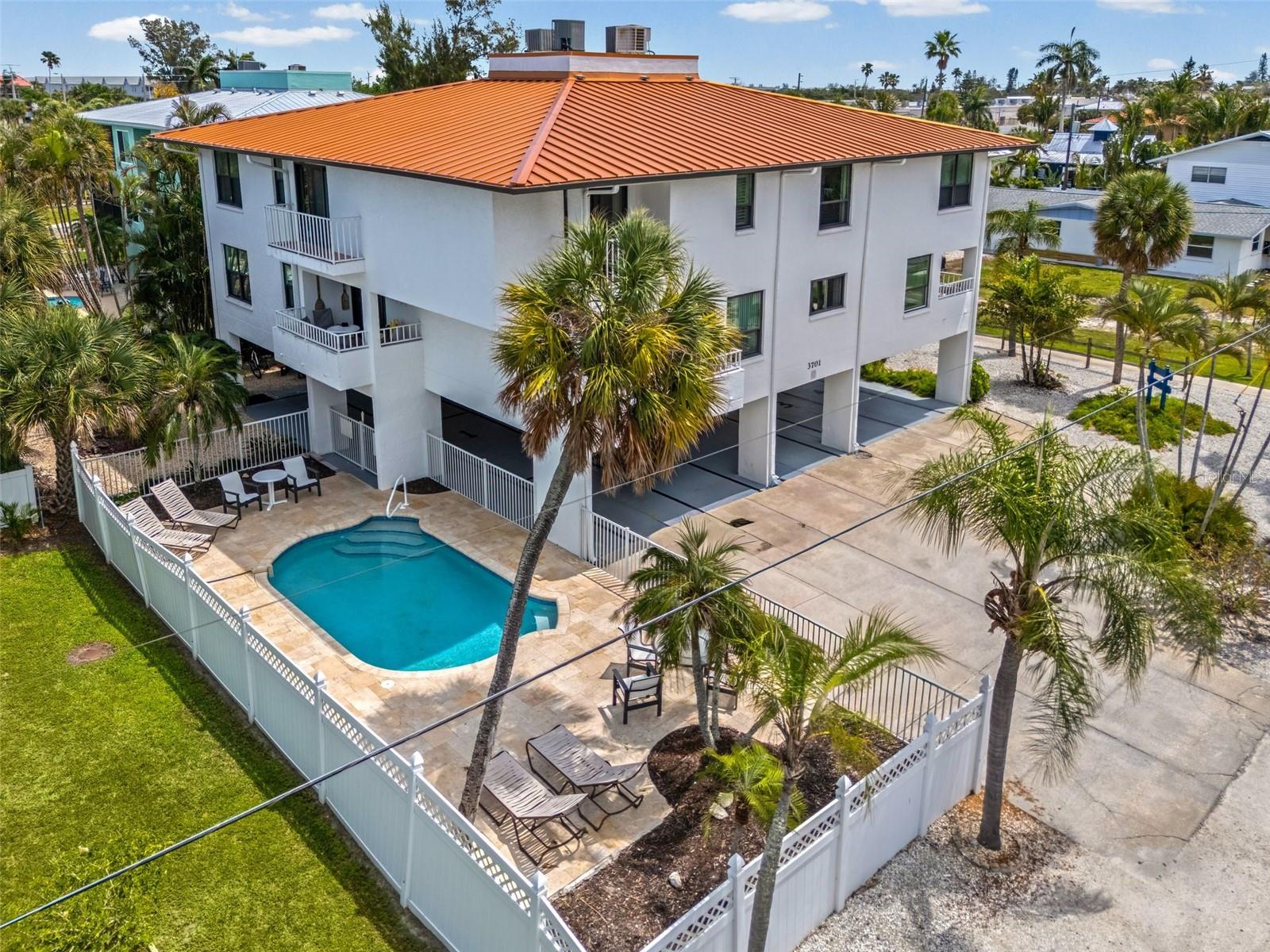 GULF VIEW TWNHS - Residential