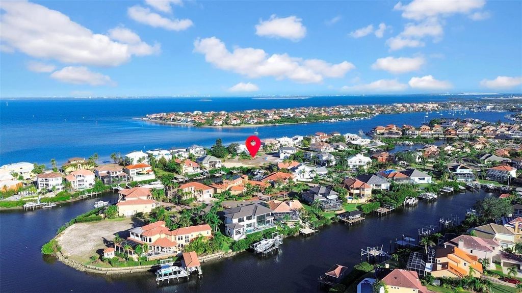 Photo of 962 Symphony Isles Boulevard, Apollo Beach, FL 33572 (MLS # OM722629)