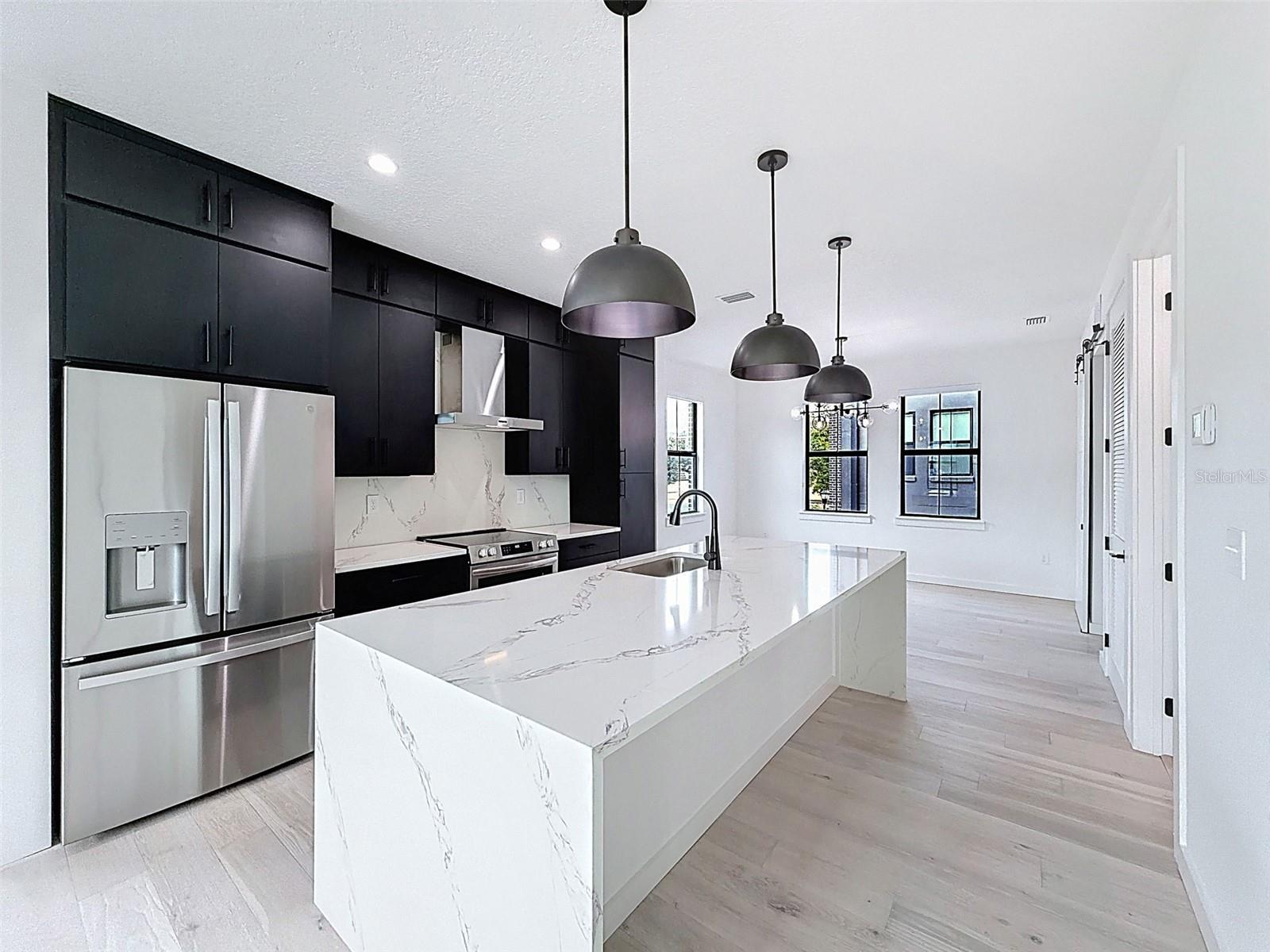 CANVAS TPA TWNHMS PH 1 - Residential Lease