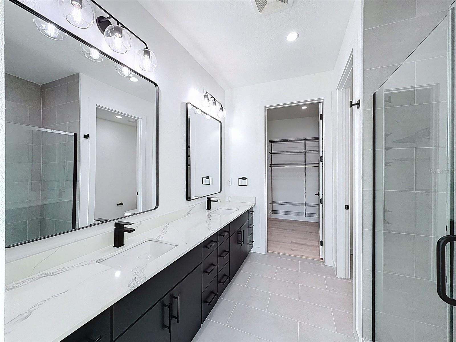 CANVAS TPA TWNHMS PH 1 - Residential Lease