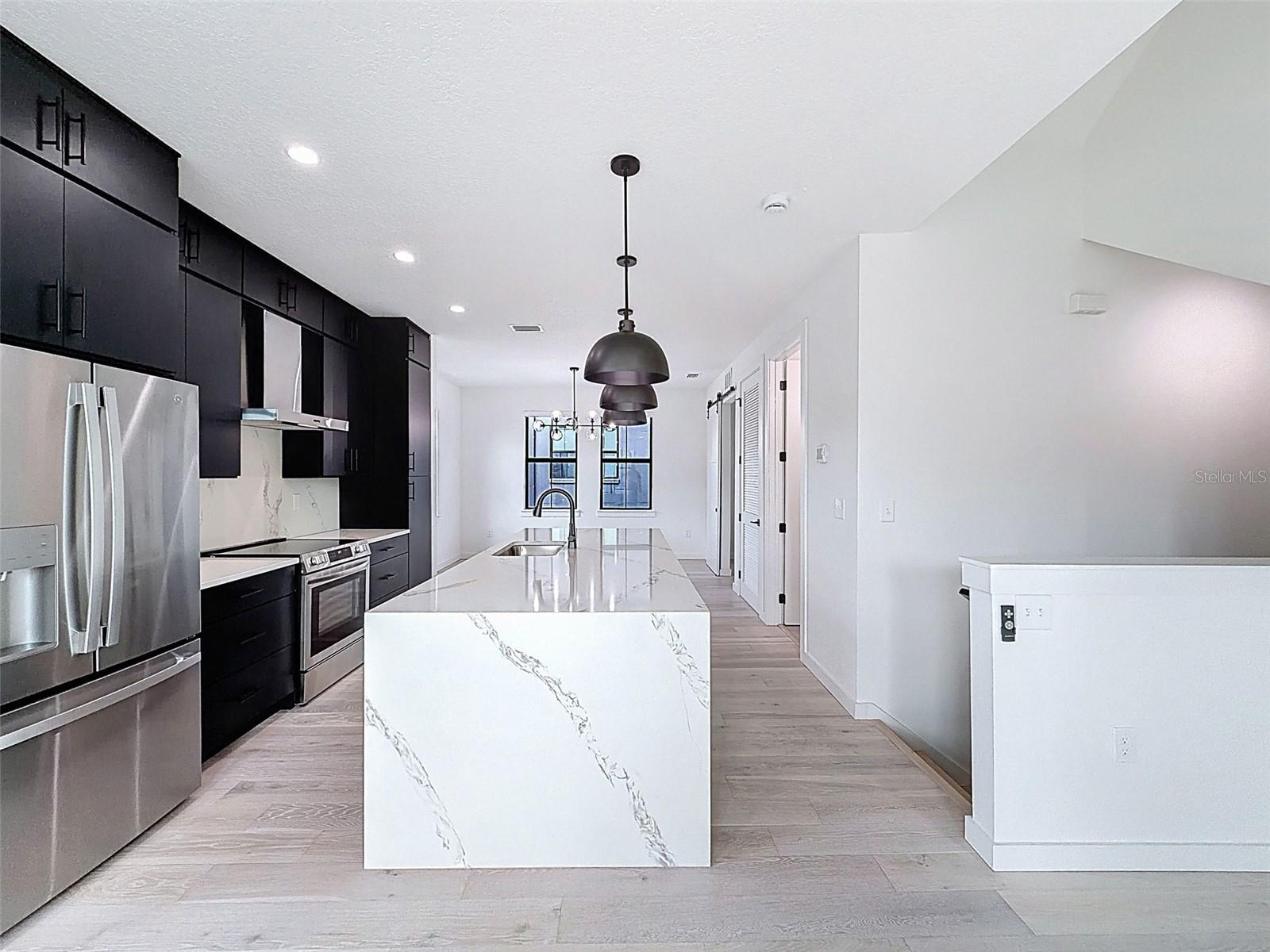 CANVAS TPA TWNHMS PH 1 - Residential Lease