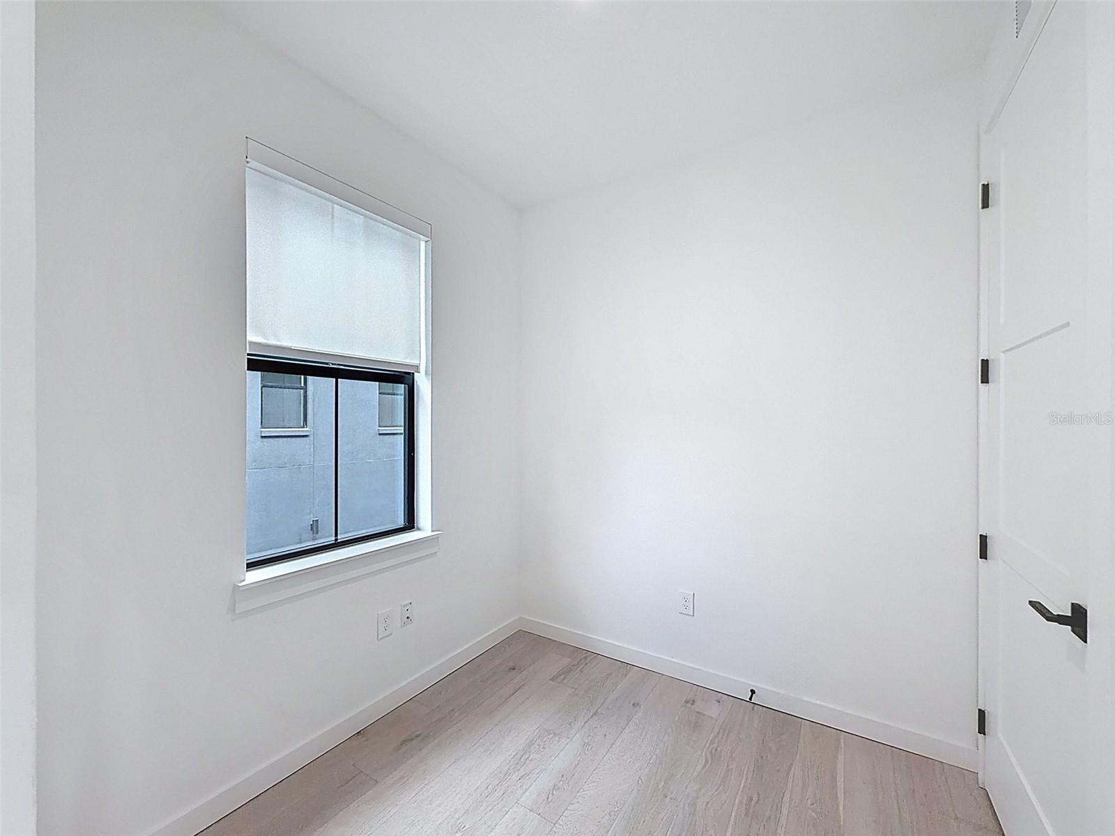 CANVAS TPA TWNHMS PH 1 - Residential Lease