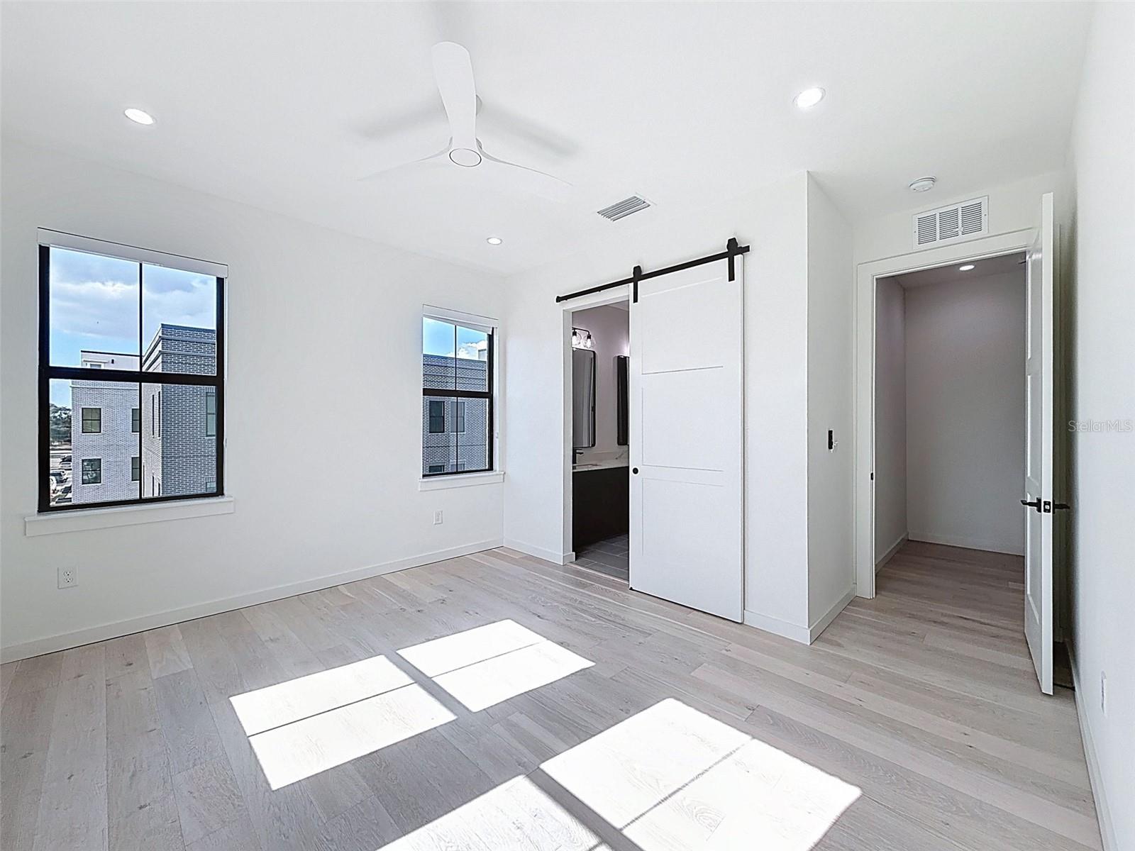 CANVAS TPA TWNHMS PH 1 - Residential Lease