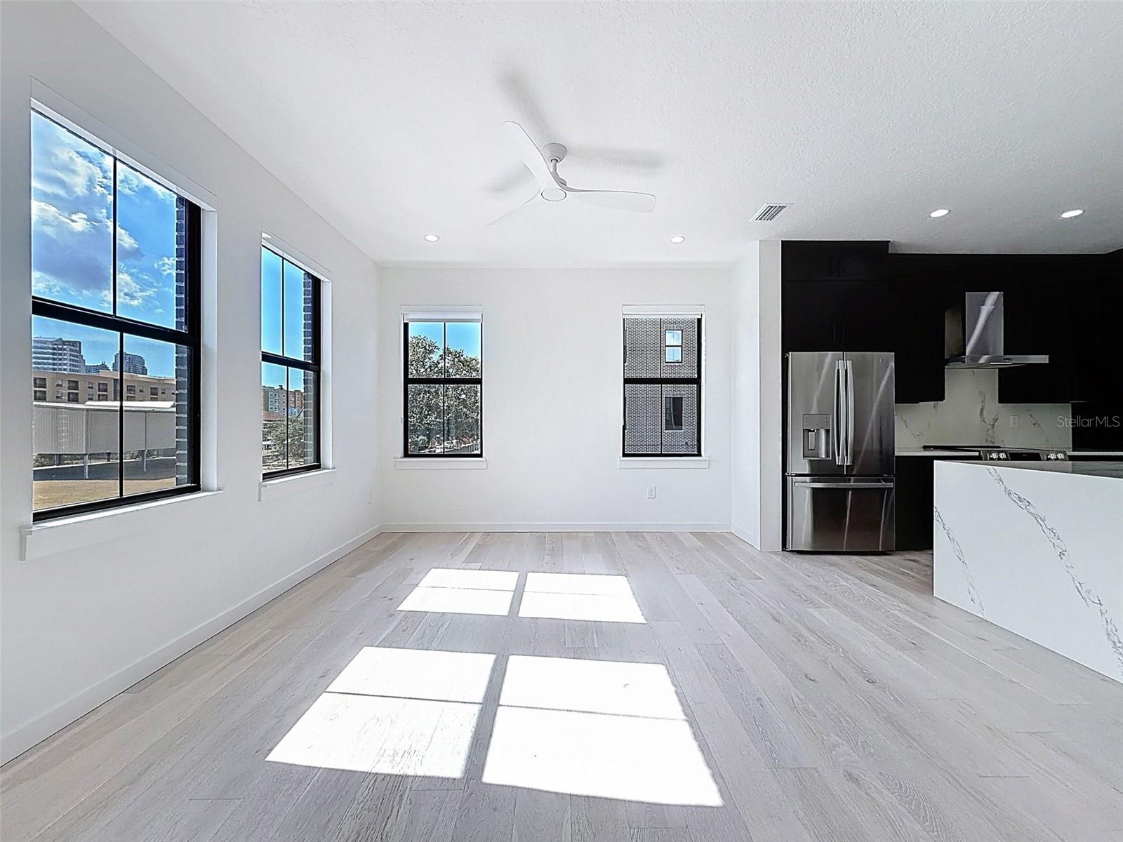 CANVAS TPA TWNHMS PH 1 - Residential Lease