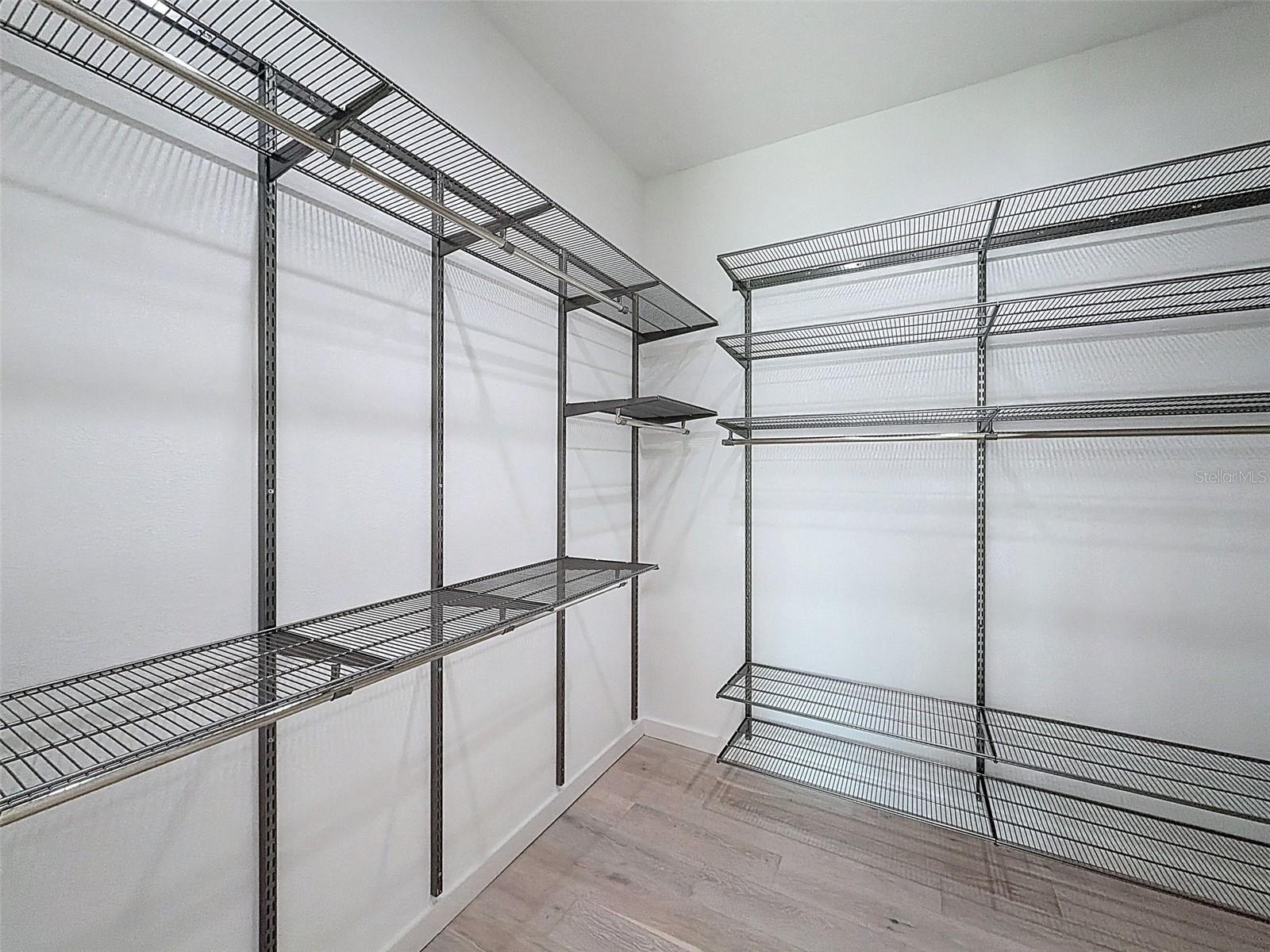 CANVAS TPA TWNHMS PH 1 - Residential Lease