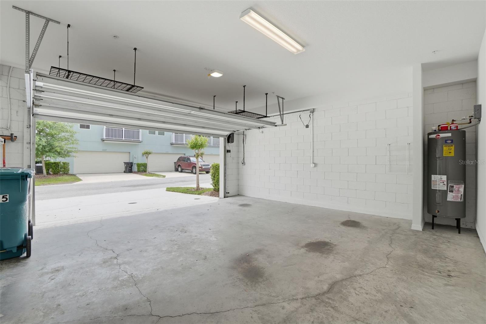 RANDAL WALK - Residential