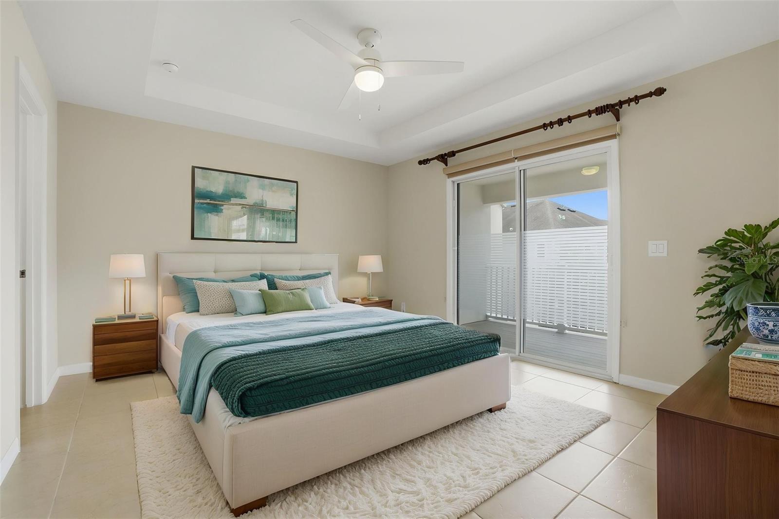 RANDAL WALK - Residential