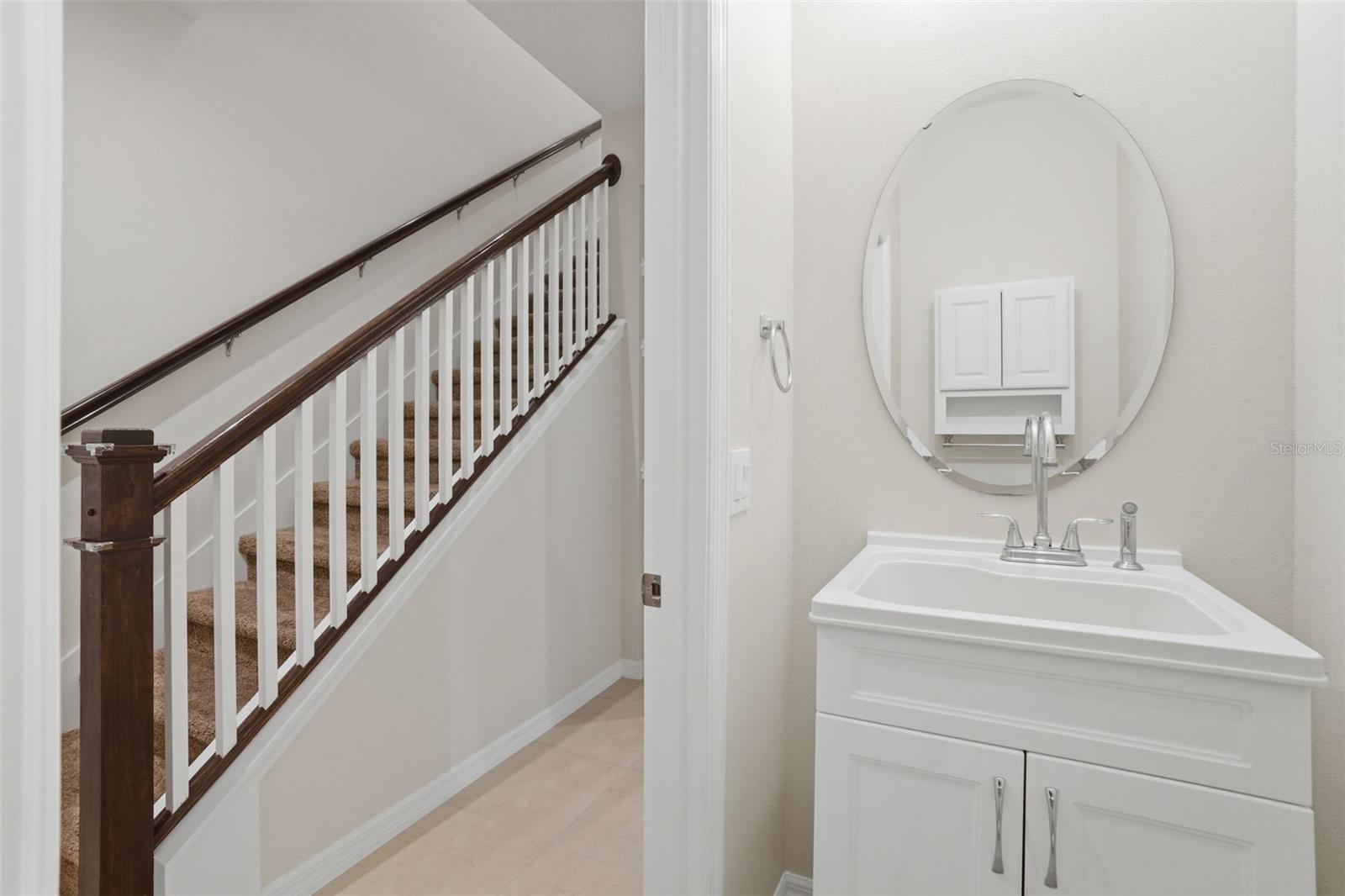 RANDAL WALK - Residential