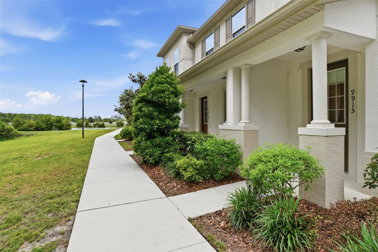 RANDAL WALK - Residential