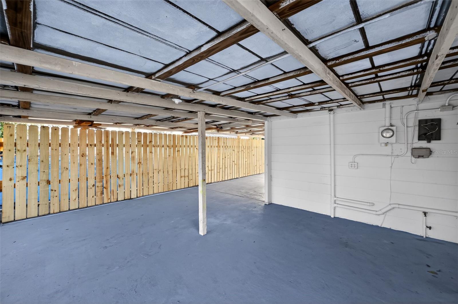 WEEKI WACHEE WOODLANDS - Residential