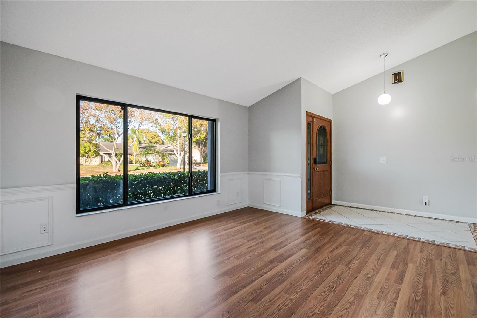 ORANGE BAY - Residential