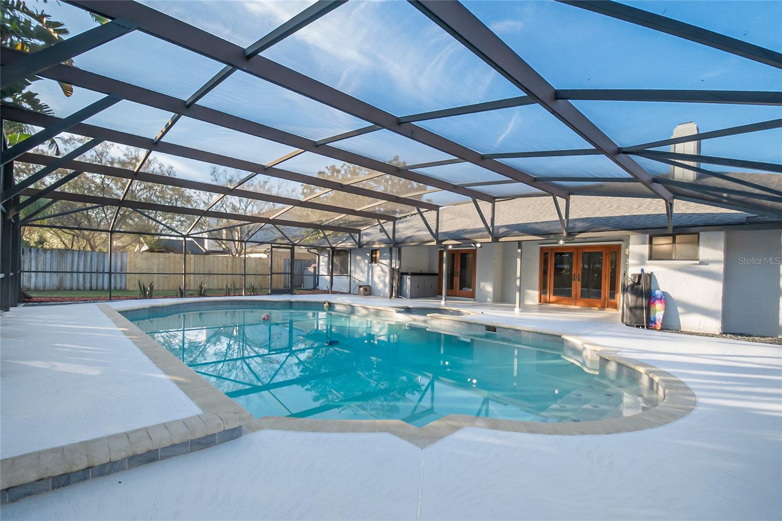 ORANGE BAY - Residential