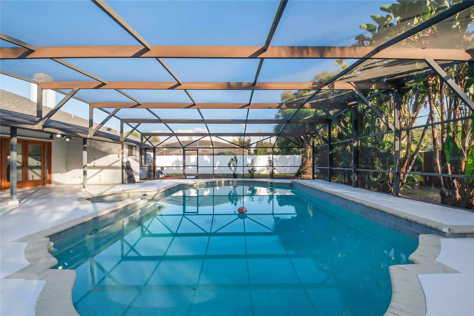 ORANGE BAY - Residential