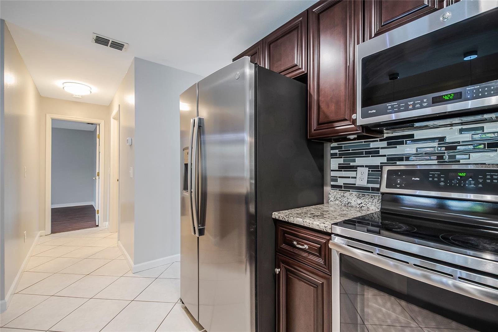 ORANGE BAY - Residential