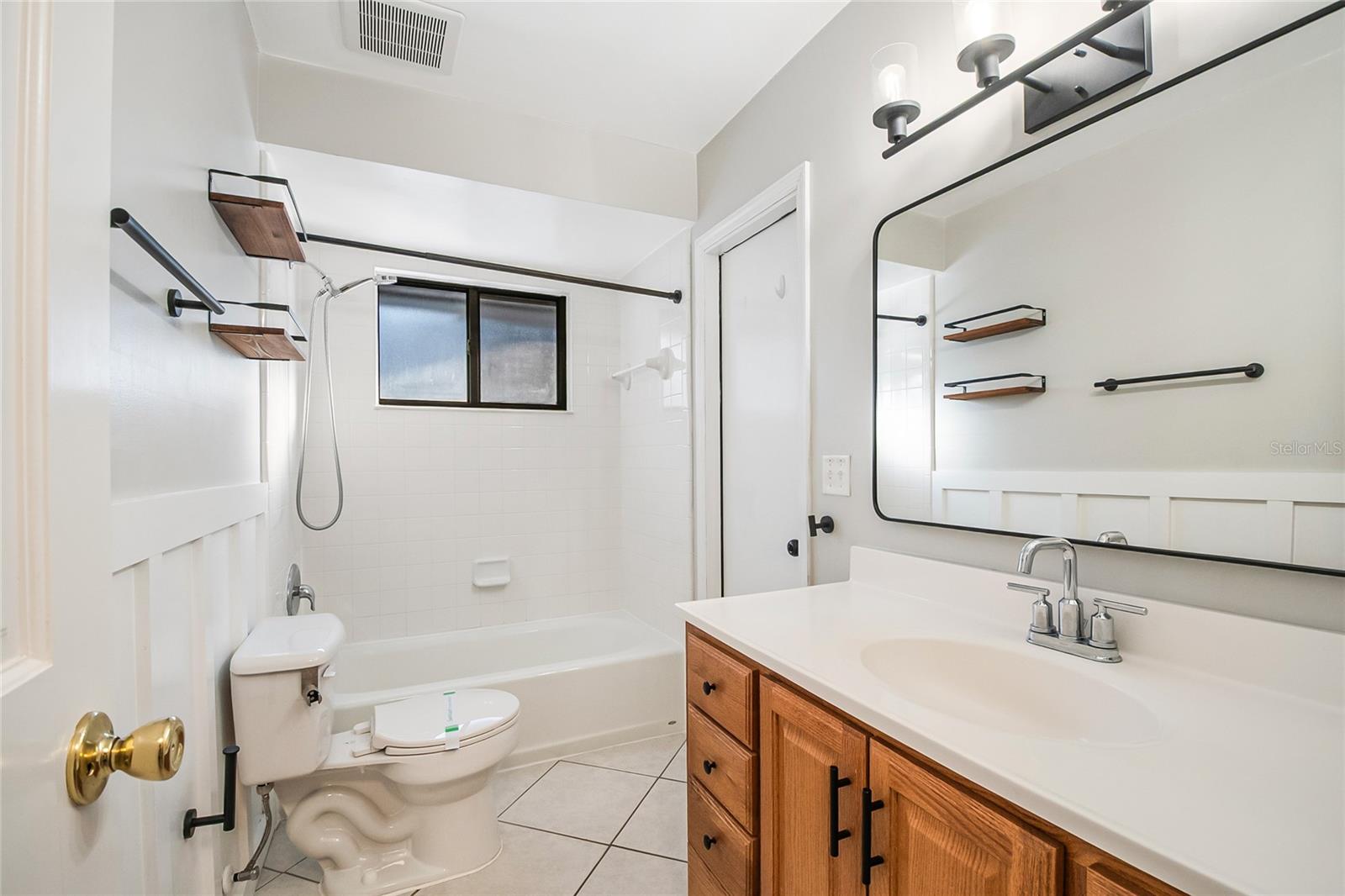 ORANGE BAY - Residential