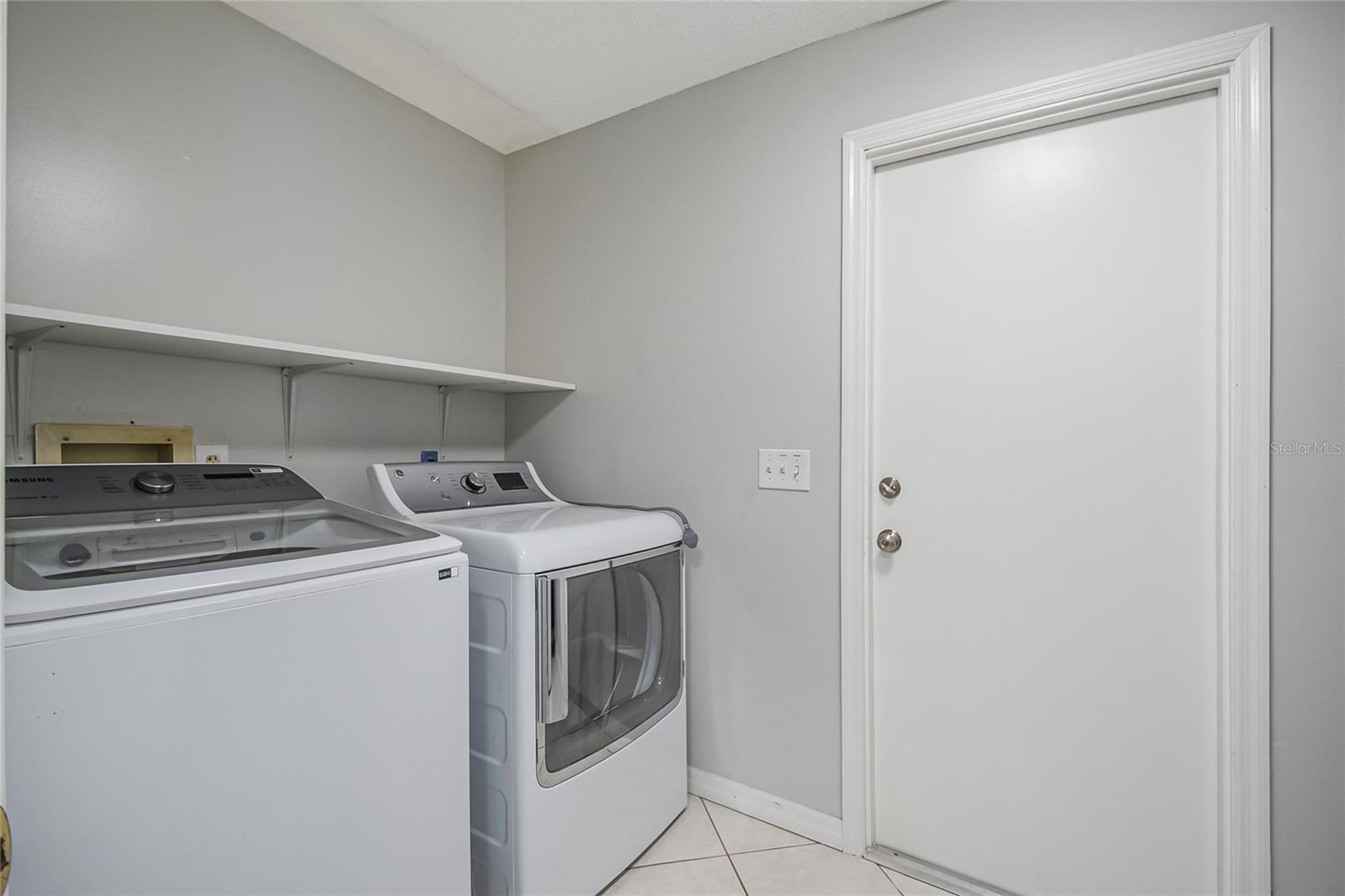 ORANGE BAY - Residential