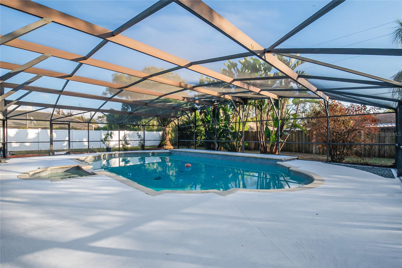 ORANGE BAY - Residential