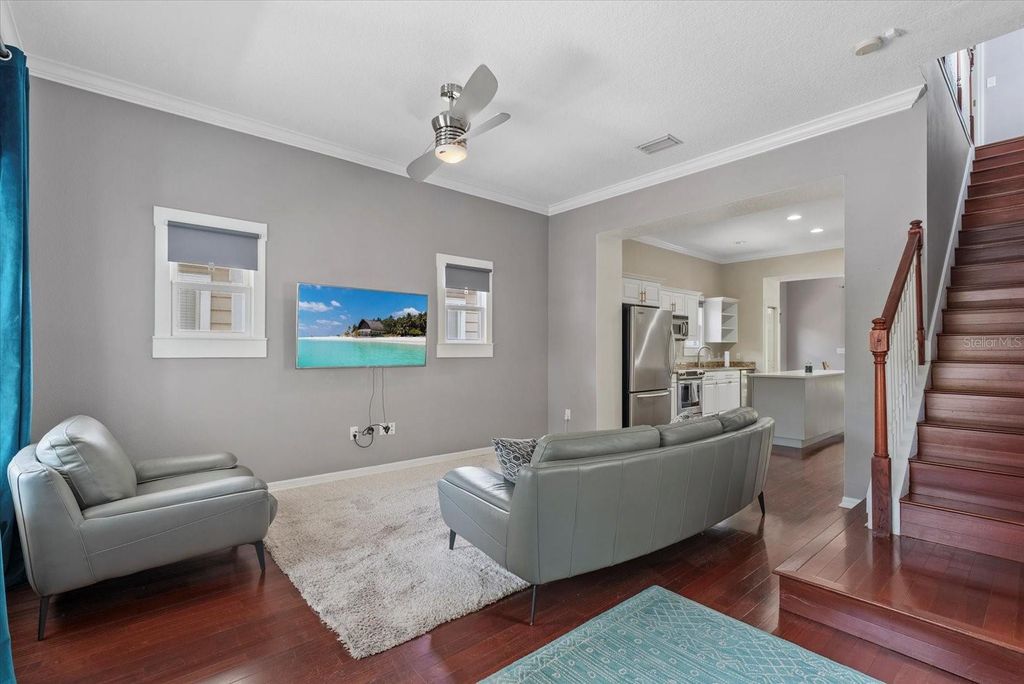 Photo of 412 E Amelia Avenue, Tampa, FL 33602 (MLS # A4680035)