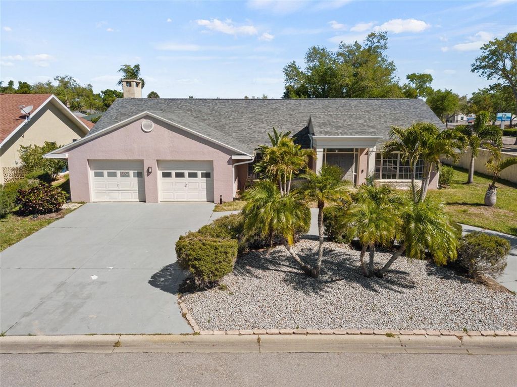Photo of 1009 Kings Court, Venice, FL 34293 (MLS # A4686929)