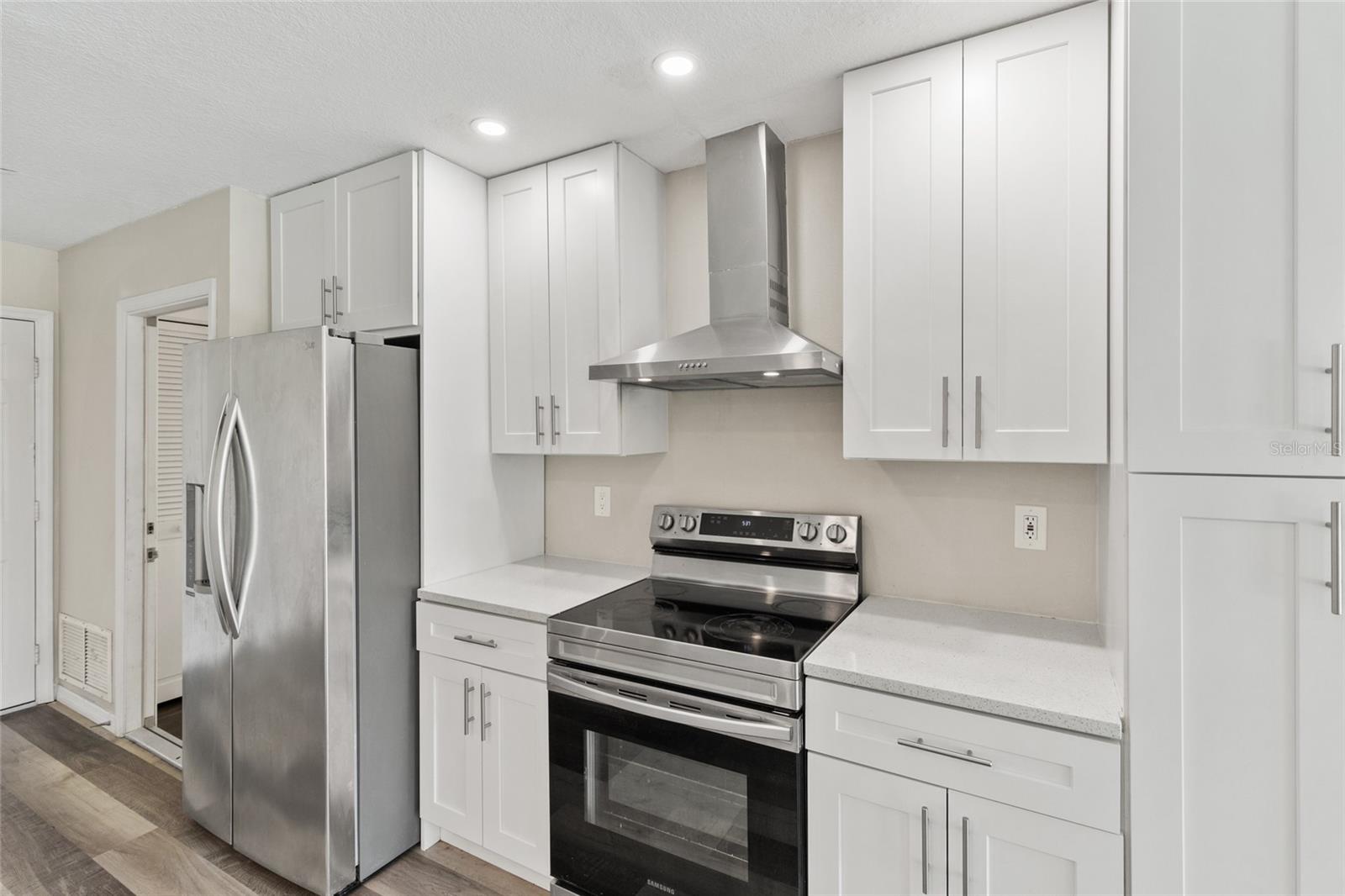 ROYAL TEE ESTATES SEC 1 - Residential