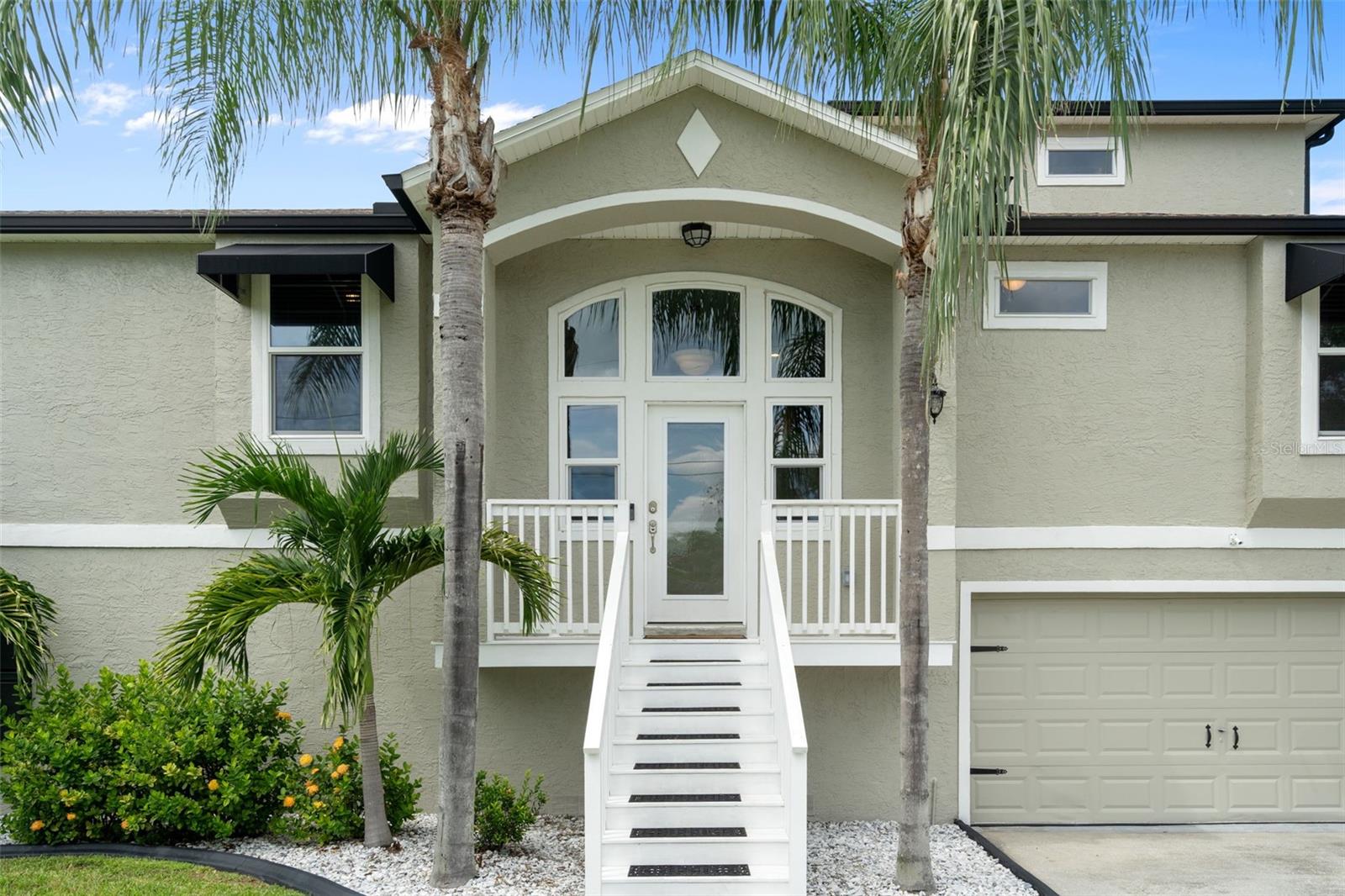 5517 TROPIC DRIVE