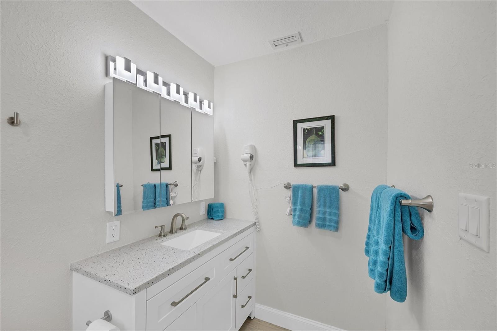 GROVE CITY SHORES - Residential