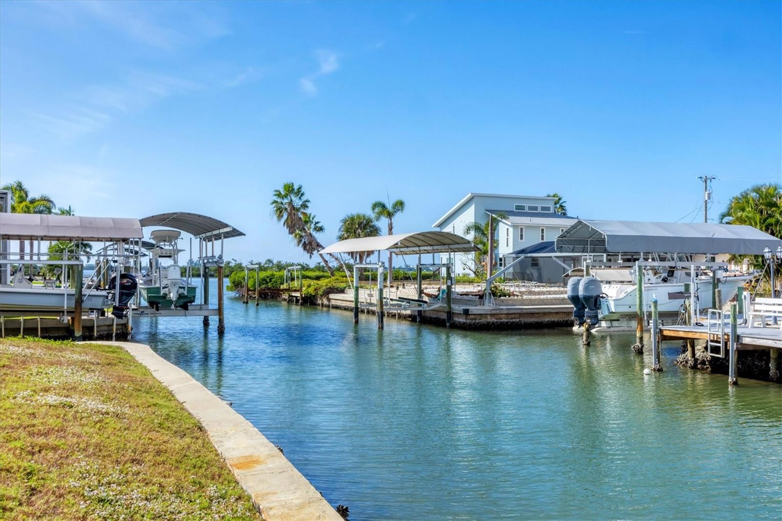 GROVE CITY SHORES - Residential