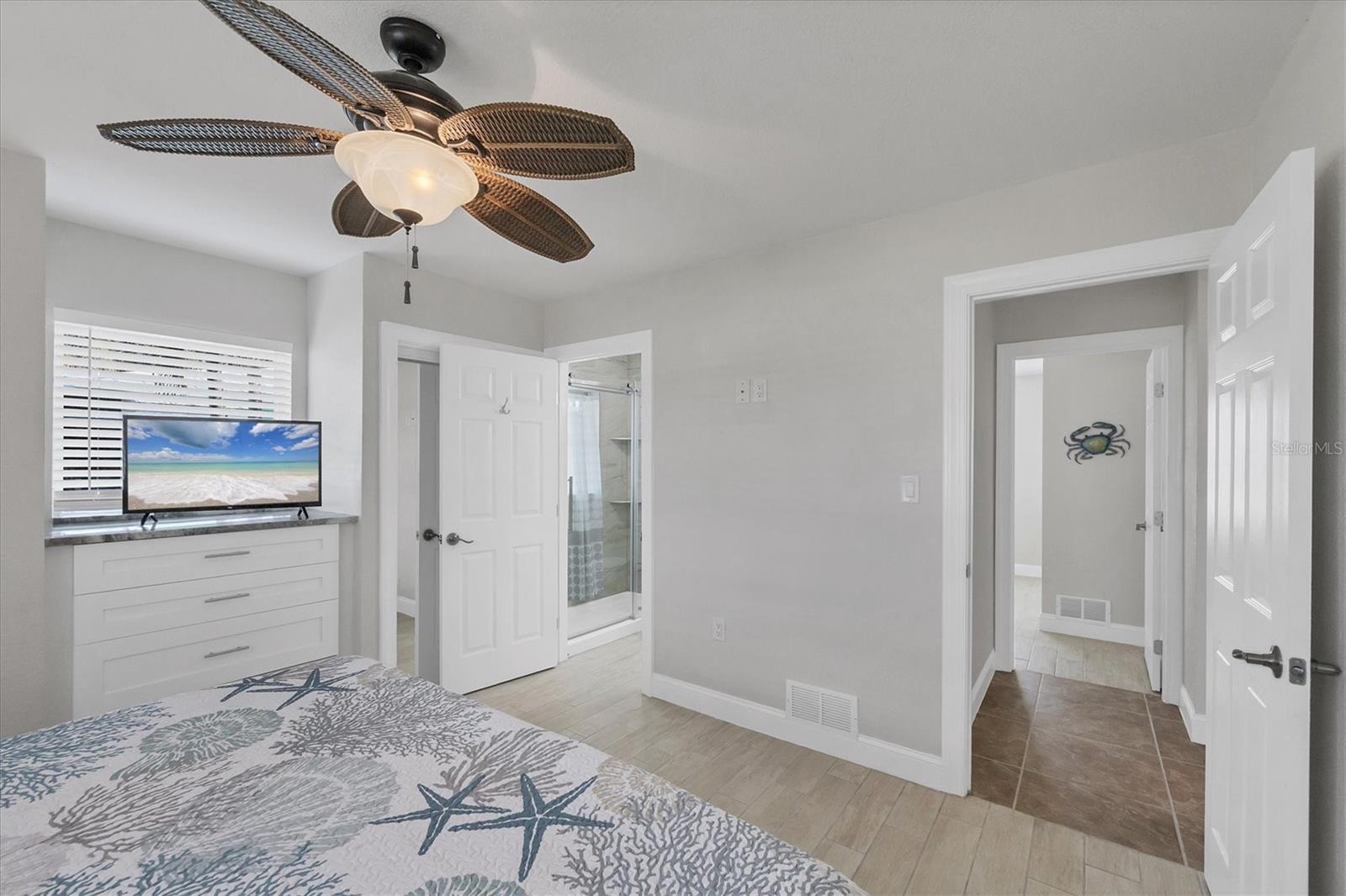 GROVE CITY SHORES - Residential