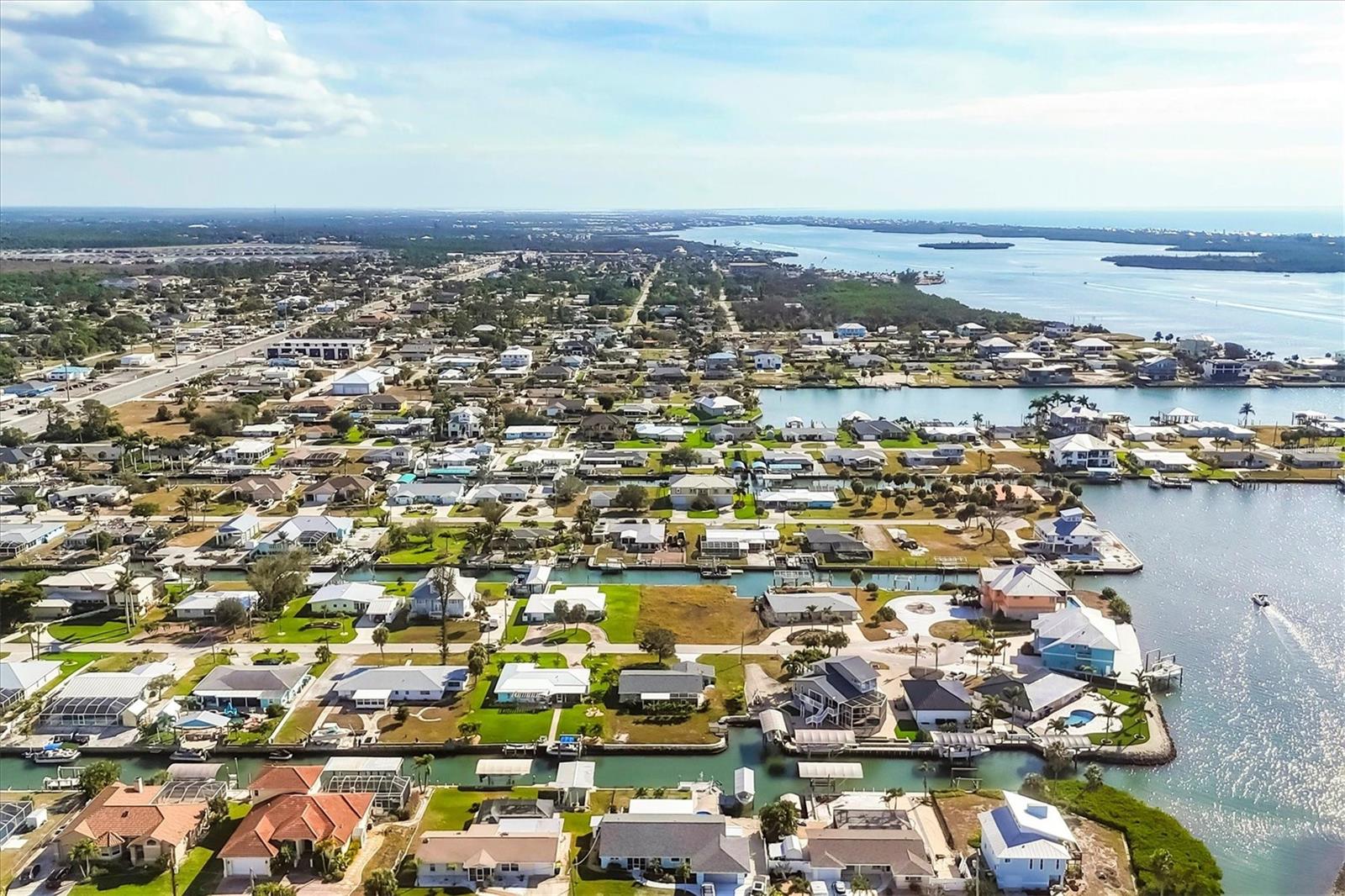 GROVE CITY SHORES - Residential