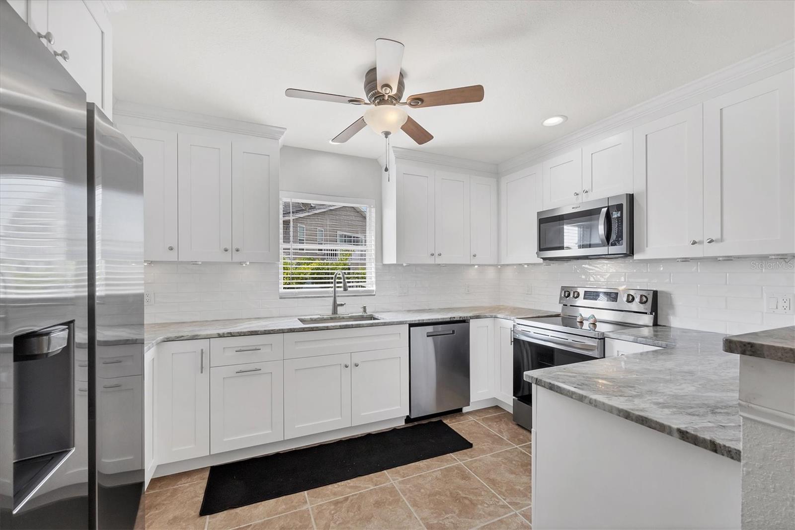 GROVE CITY SHORES - Residential