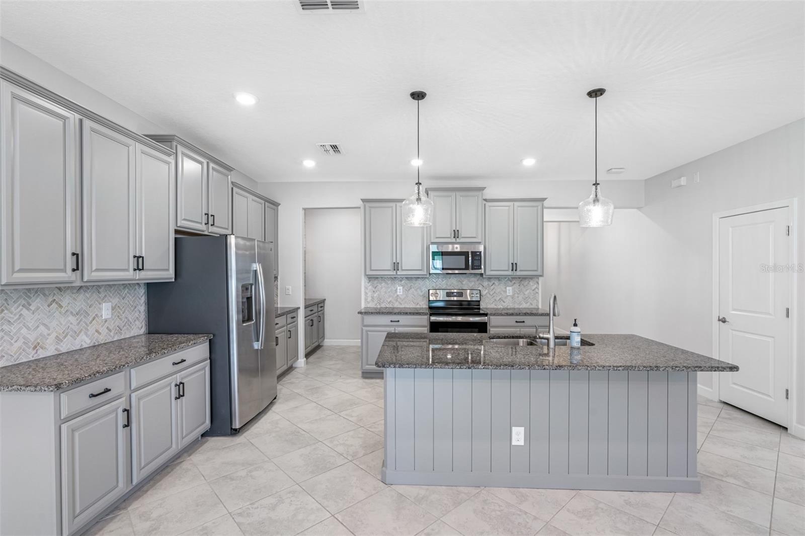 TRIPLE CREEK PH 2 VILLAGE G - Residential Lease